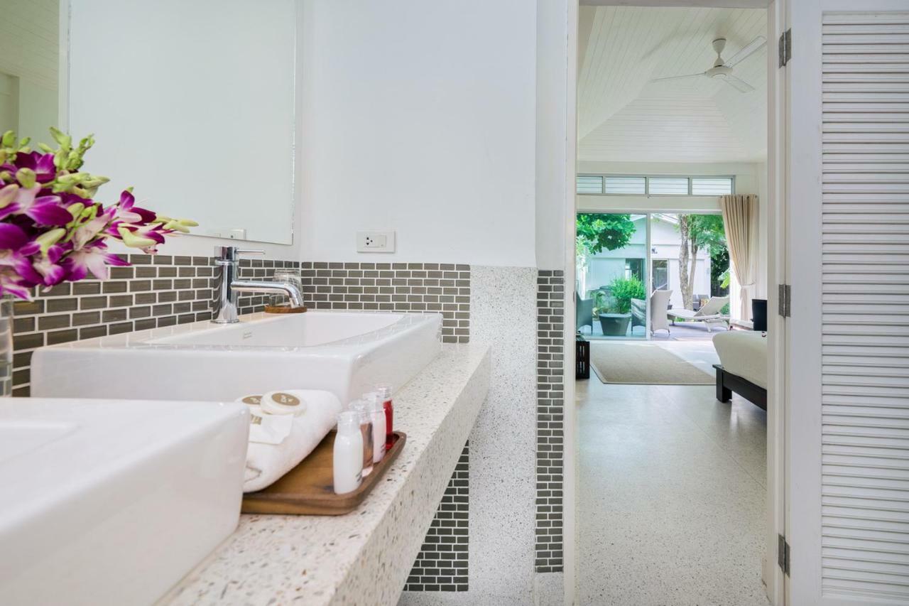 Ban Mok Talay Beachfront Villa Bang Rak Beach  Bagian luar foto